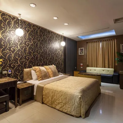 基隆北極星經典汽車旅館 鄰近十方大覺禪寺的酒店