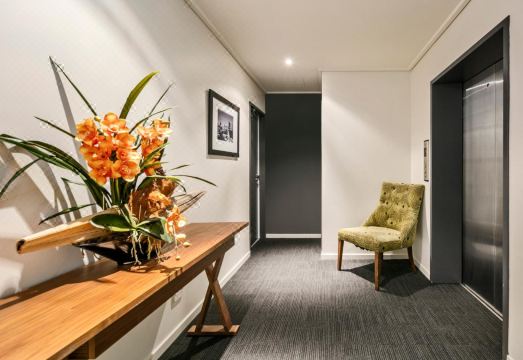 퀘스트 졸리몬트 침실