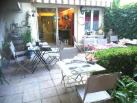 Hôtel du Tricastin Hotels in Donzere