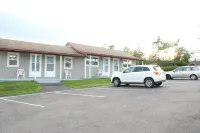 Regent Motel - Bãi đậu xe