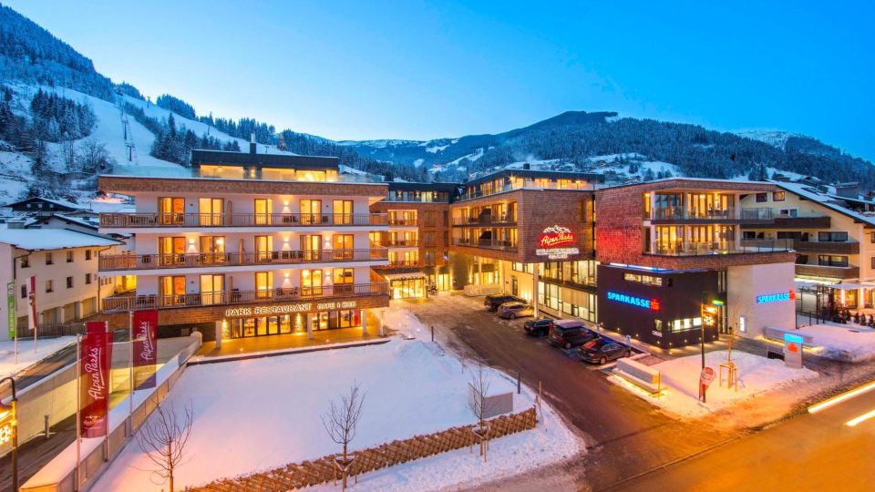 AlpenParks Hotel & Apartment Central Zell am See