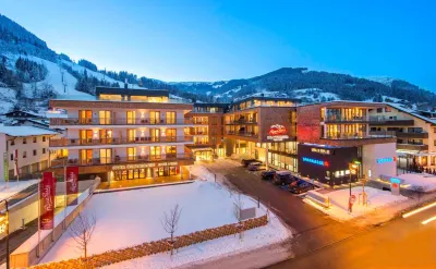 AlpenParks Hotel & Apartment Central Zell am See Hotels in Zell am See District