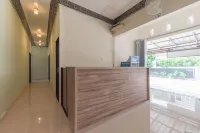 RedDoorz Plus Near Rsud Gunung Jati Cirebon Hotels in Harjamukti