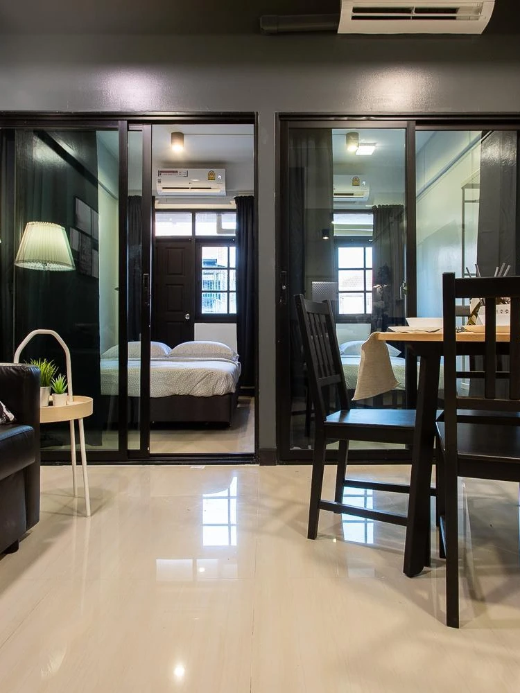 รูปภาพของT5 2 Bedrooms/6Guests/Full Kitchen/1 Min to BTS
