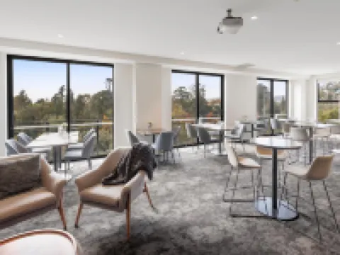 Hidden Lake Hotel & Apartments Hotels in Cambridge