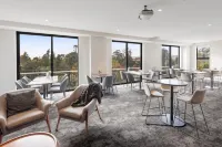 Hidden Lake Hotel & Apartments Hotels in Karapiro