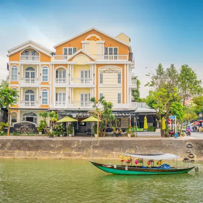 Truc Loc Villa Hotels in Cam Pho