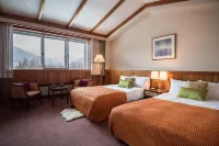 Okushiga Kogen Hotel - Parking