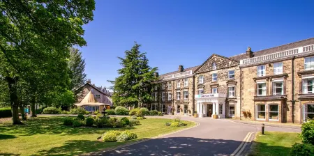 Cedar Court Hotel Harrogate Отели рядом с достопримечательностью «Bils & Rye»