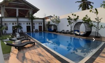 Hotel Cloud 9 Negombo
