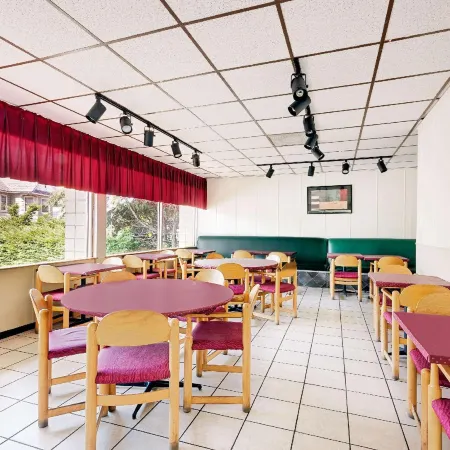 Travelodge by Wyndham Chambersburg