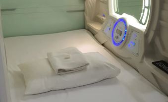 Hotel Laboratory UC Residence