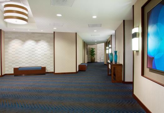 현대적인 객실 내부