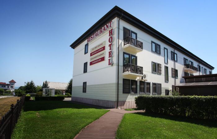 Venetsiya Hotel