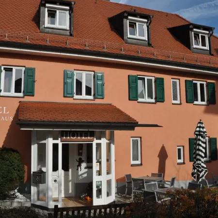 Hotel Fischerhaus Отели в г. Штарнберг