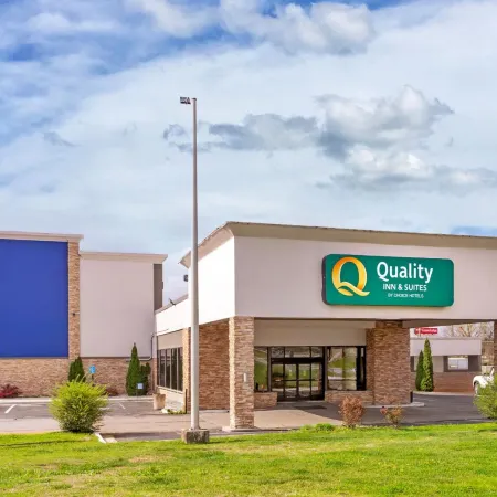 Quality Inn & Suites Chattanooga-East Ridge