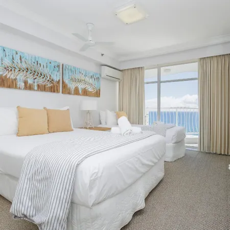 Burleigh Surf Apartments