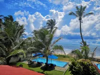 Tropical Beach House Hikkaduwa - Infinity Pools