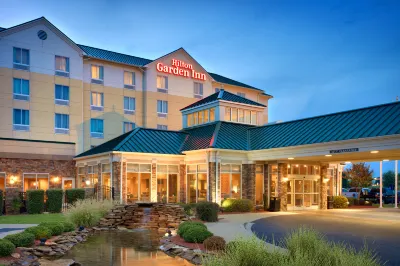 Hilton Garden Inn Clarksville Hotels near Finish Line