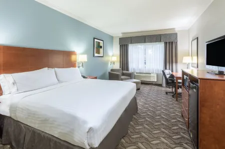 Holiday Inn Express & Suites Lake Charles Отели в г. Мосс Блафф