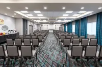 Holiday Inn Express & Suites Charlotte Airport