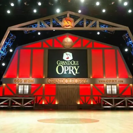 Fairfield Inn & Suites Nashville at Opryland Отели рядом с достопримечательностью «Опри Миллс»