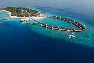 The Westin Maldives Miriandhoo Resort Hotele w pobliżu Kanifushi