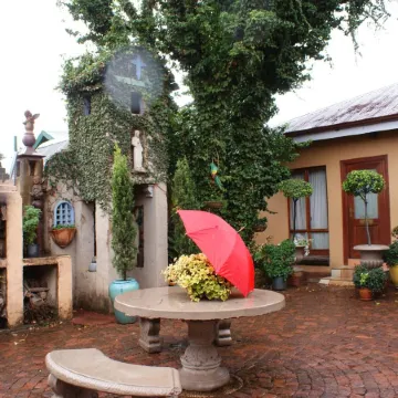 Hampton House Guest House