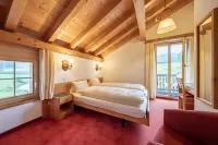 Hotel Chesa Pool Hotels in Maloja
