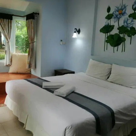 Baanmontra Beach Resort - Bankrut