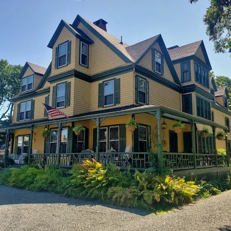 Sand Bar Cottage Inn