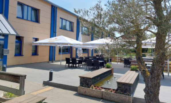 Sporthotel Neuruppin - Apartmenthaus mit Ferienwohnungen - Housity