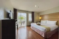 Tagaytay Hotel SixB