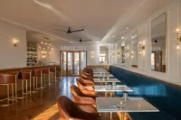 The Charleston Galle Fort - Bars