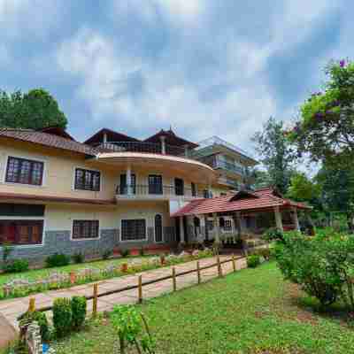 Misty Heights Hotel Exterior