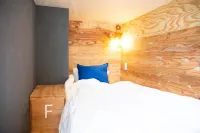 Meedafu's Yui Hostel and Coffee Hotel a Yoron