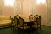 NevSky Hotel Các khách sạn ở Kursk