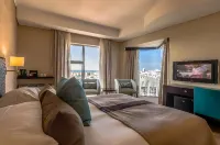 Paxton Hotel โรงแรมใน
