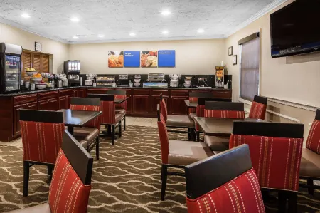 Comfort Inn Auburn-Worcester Отели в г. Оберн