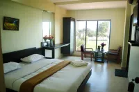 Safari Hotel & Resort Hotels near Veraval Seafront