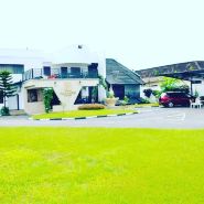 Hale Manor Exquisite