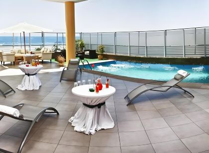 安託法加斯塔NH飯店