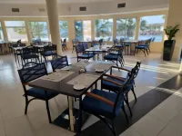 Holiday Beach Resort - Frühstück