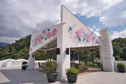 TAIHE SUN AND THE MOON HOTEL