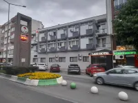 Class Hotel Hotels in 