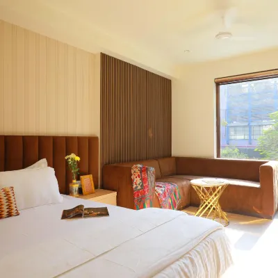 Hotel Adora 布拉里 X-ing附近的飯店