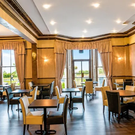 The Carlton Hotel