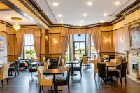 The Carlton Hotel - breakfast
