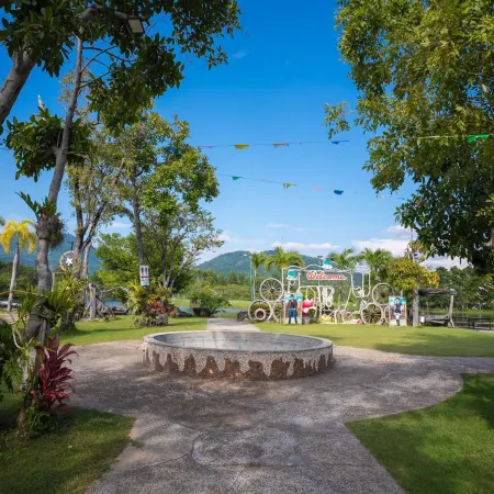 Tamnanpar Resort and Water Park Rayong Отели рядом с достопримечательностью «Банпхе»