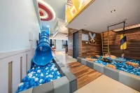 Sunway Grid Loft Suite by Nest Home【Olympic Size Pool】 - Family